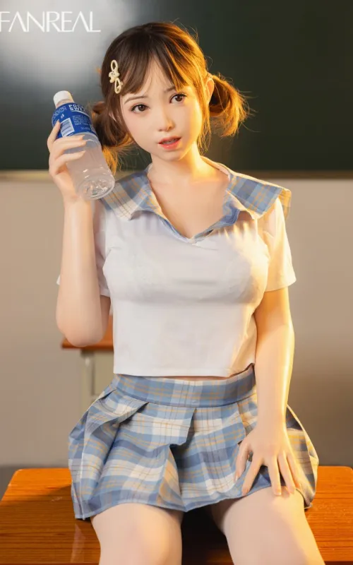 Momoka