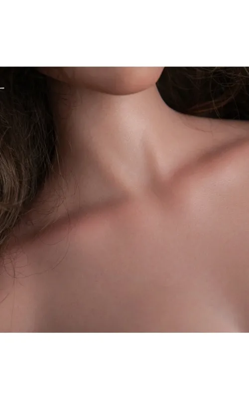 Torso Kelsie con manos