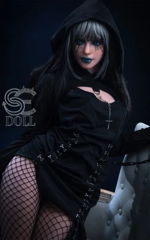 Morticia