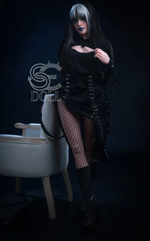 Morticia