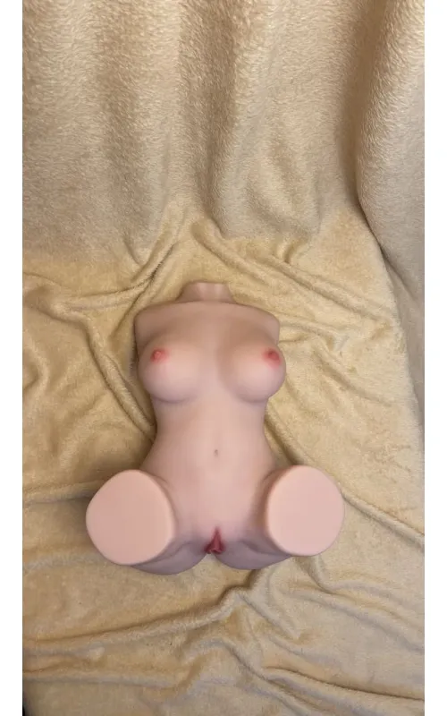 Torso Annie