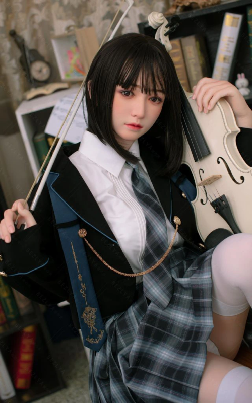 Sayaka, a tímida estudante de arte Sayaka, a tímida estudante de arte