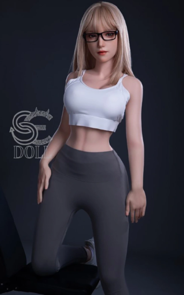 Queena G.