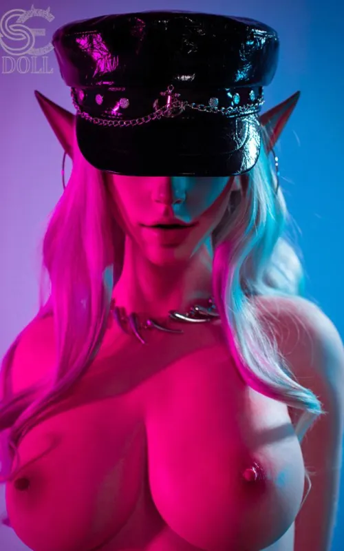 Evalora