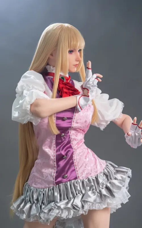 Lili, Emelie de Rochefort