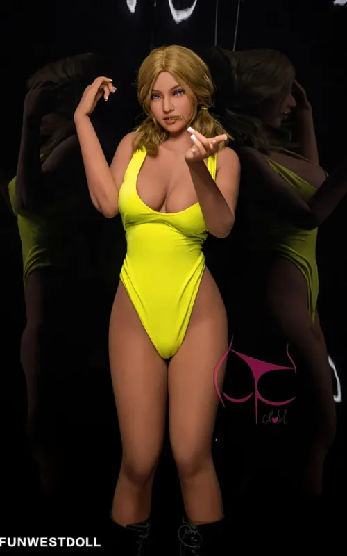 Mónica