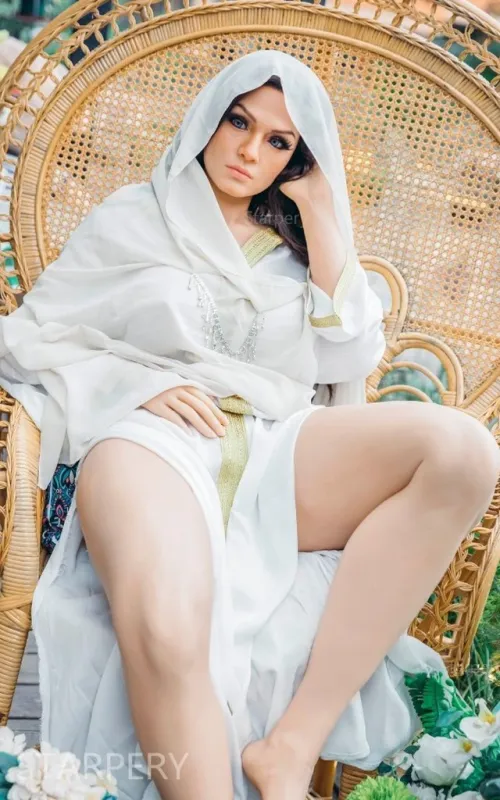Cynthia