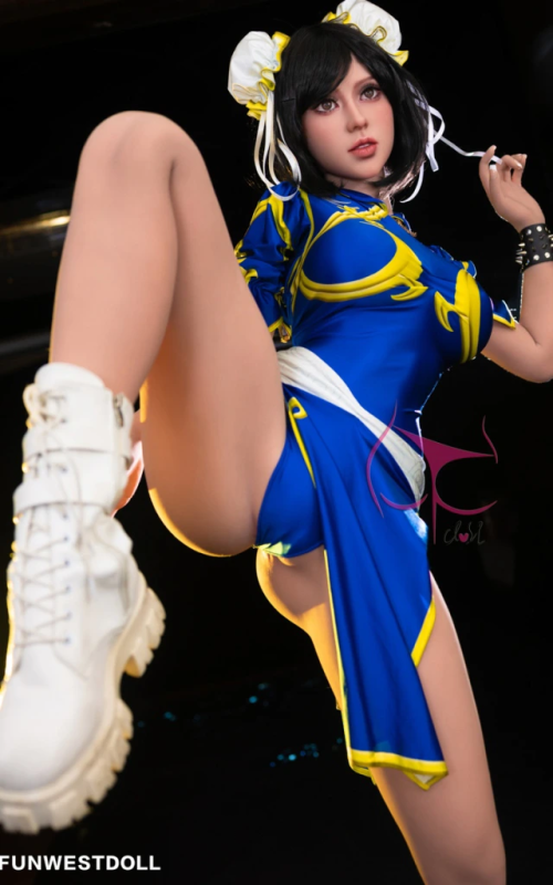 Lucy Chun-Li, SPINNING BIRD KICK!!!