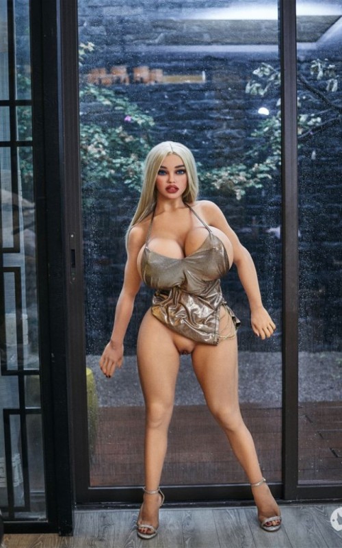 Sabrina, una chica con mucha pechonalidad