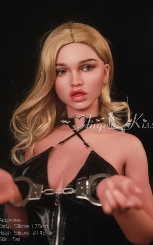 Simone