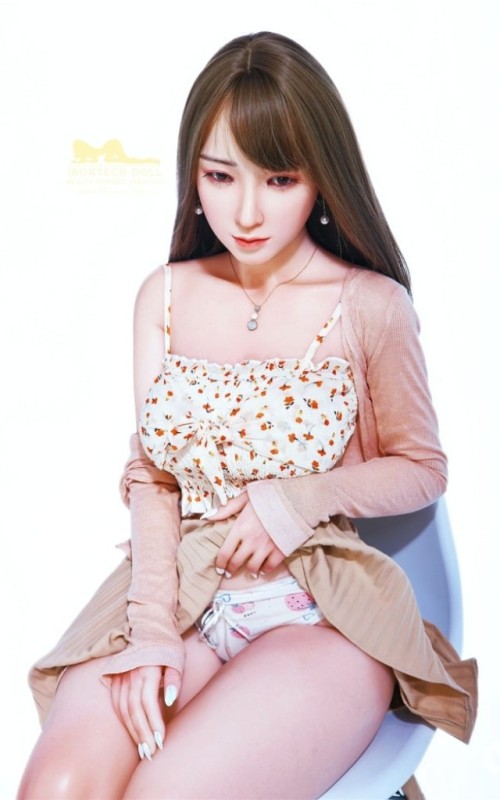 Hiroki, una jovencita Japonesa muy ardiente