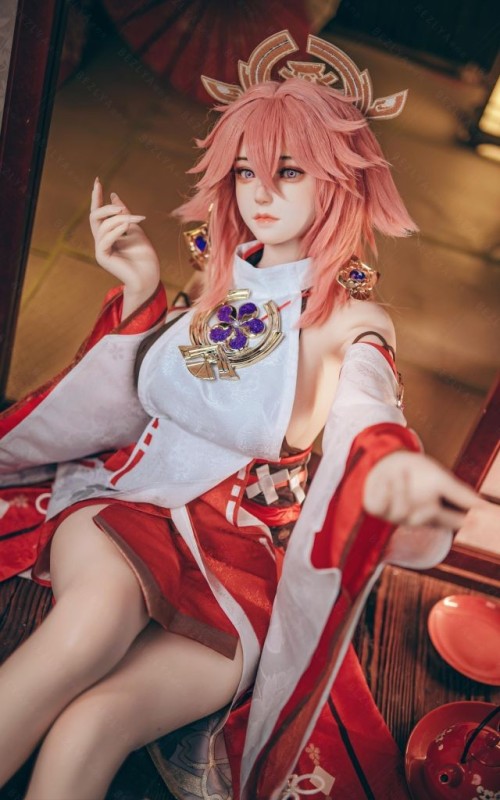 Lleva a casa la divinidad sensual de Yae Miko Lleva a casa la divinidad sensual de Yae Miko