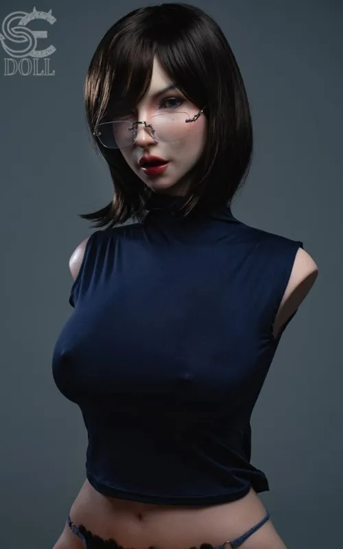 Torso Zoe Ellis