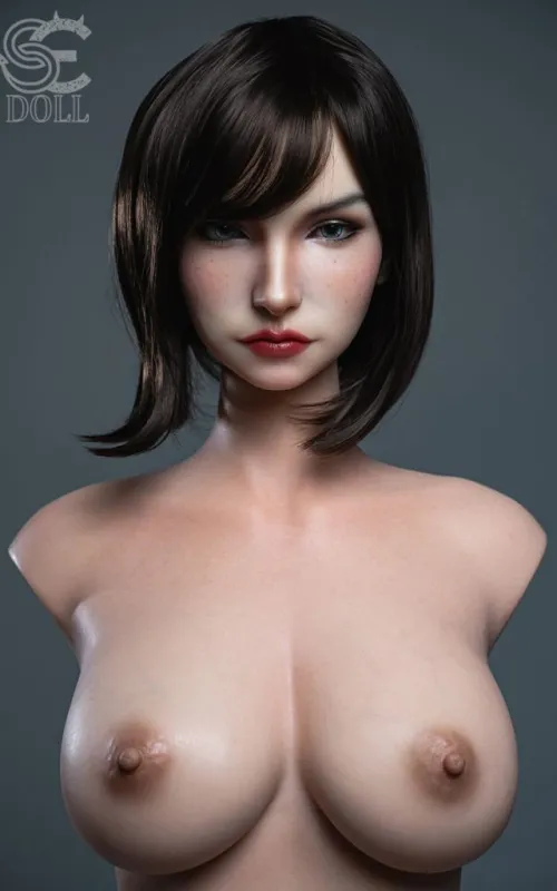 Torso Zoe Ellis
