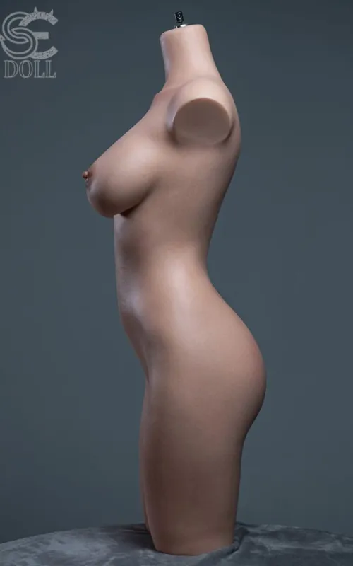 Torso Zoe Ellis