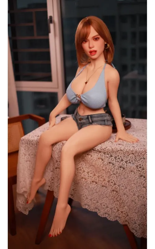 Mini Yui provocadora