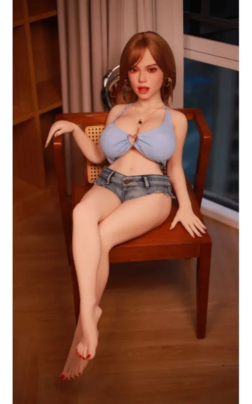 Mini Yui provocadora