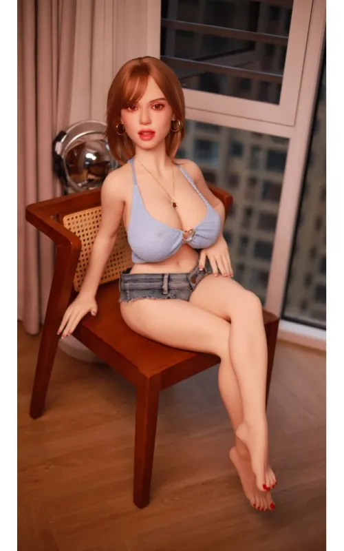 Mini Yui provocadora