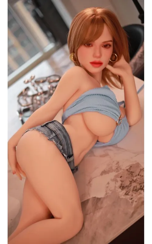 Mini Yui provocadora