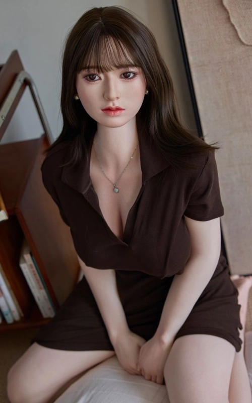 Yuan, una asiática excitante • SiliconGirls