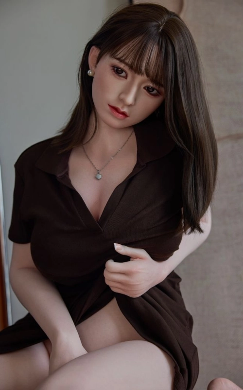 Yuan, una asiática excitante • SiliconGirls