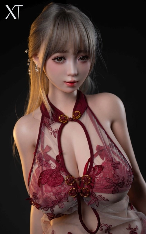 Mina, belleza dulce y cautivadora • SiliconGirls