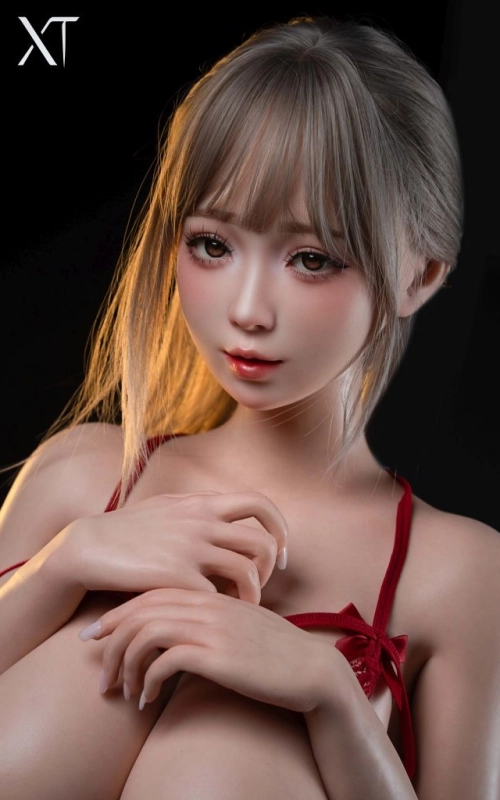 Mina, belleza dulce y cautivadora • SiliconGirls