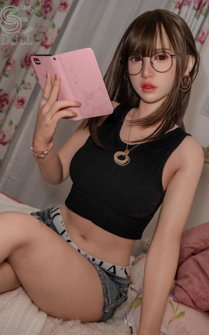 Senaya, una belleza delicada y encantadora • SiliconGirls