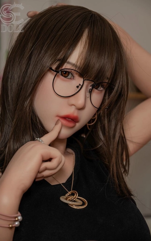 Senaya, una belleza delicada y encantadora • SiliconGirls