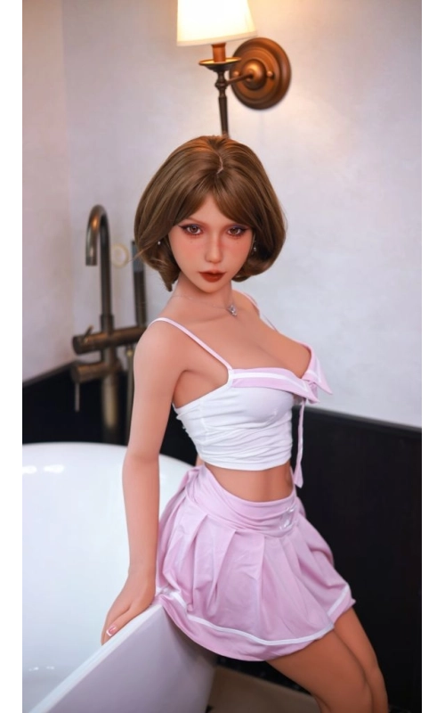 Ellara, inocente y leal • SiliconGirls