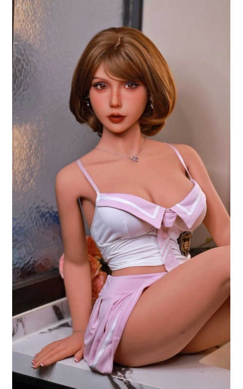 Ellara, inocente y leal • SiliconGirls