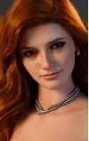 Poppy, mezcla de elegancia y sensualidad • SiliconGirls