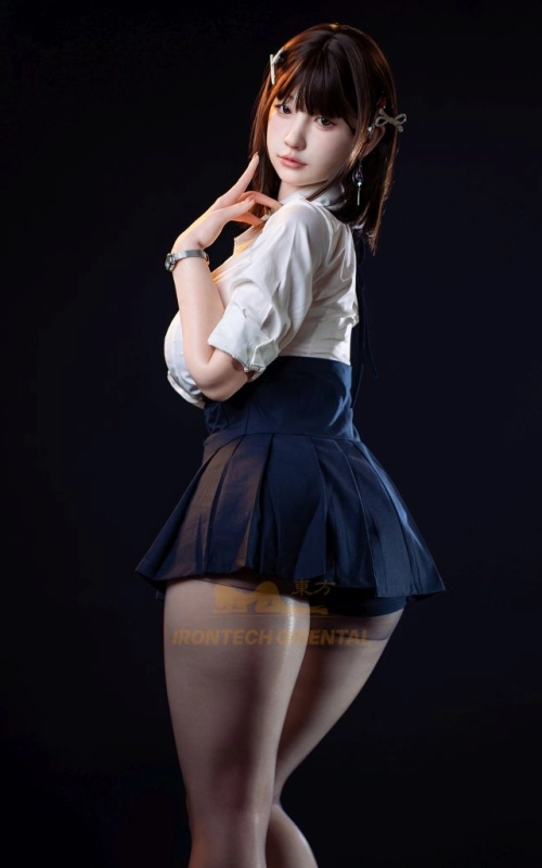 Yui, tu novia dulce y adorable • SiliconGirls