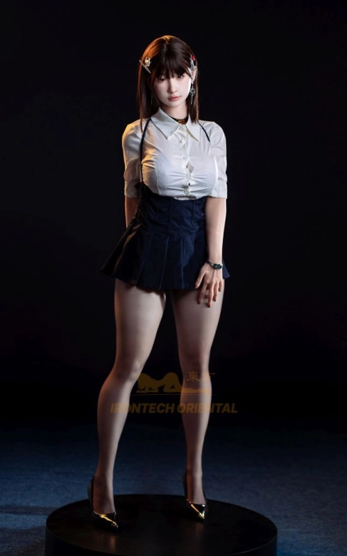Yui, tu novia dulce y adorable • SiliconGirls