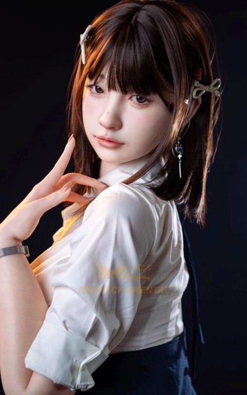 Yui, tu novia dulce y adorable • SiliconGirls