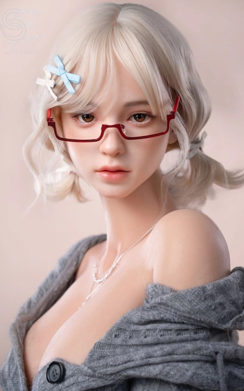 Ayaka, una belleza delicada y encantadora • SiliconGirls