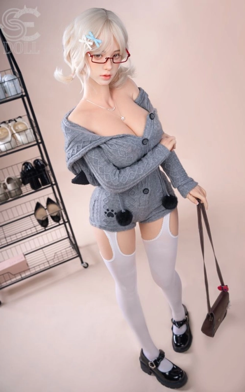 Ayaka, una belleza delicada y encantadora • SiliconGirls
