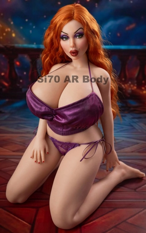 Diana, un jugosa mini belleza • SiliconGirls