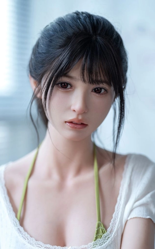 Koharu, una asiática decidida y leal • SiliconGirls