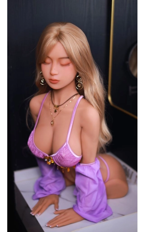 Torso Nerina, uma doce bela adormecida • SiliconGirls