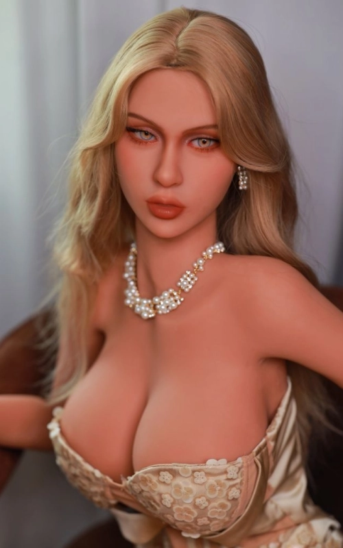Angelica, tu novia hermosa y a la moda • SiliconGirls