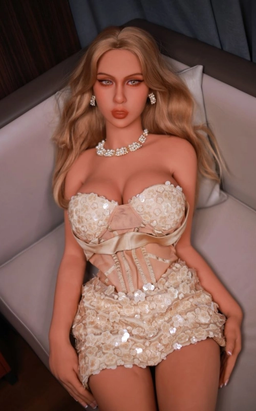 Angelica, tu novia hermosa y a la moda • SiliconGirls