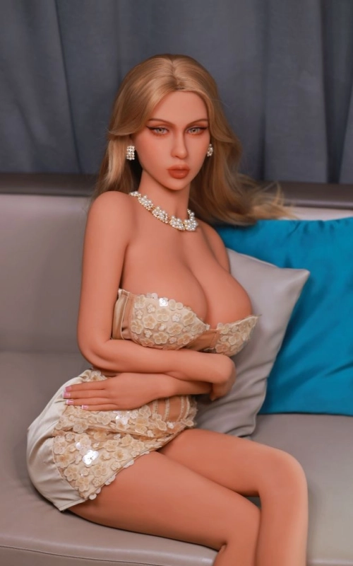 Angelica, tu novia hermosa y a la moda • SiliconGirls