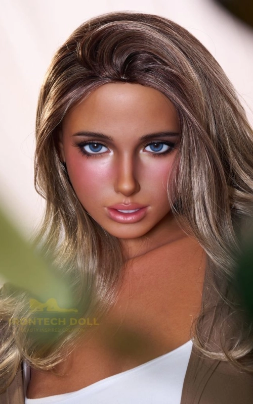 Luna, sensualidade ao cair da noite • SiliconGirls