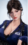 Nadia Voss, una oficial de deseo irresistible • SiliconGirls