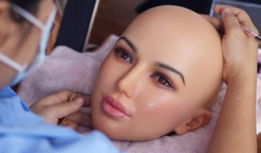 Irontech Doll, descubre cómo se fabrican las Sex Dolls 30 irontech doll maquillaje 2