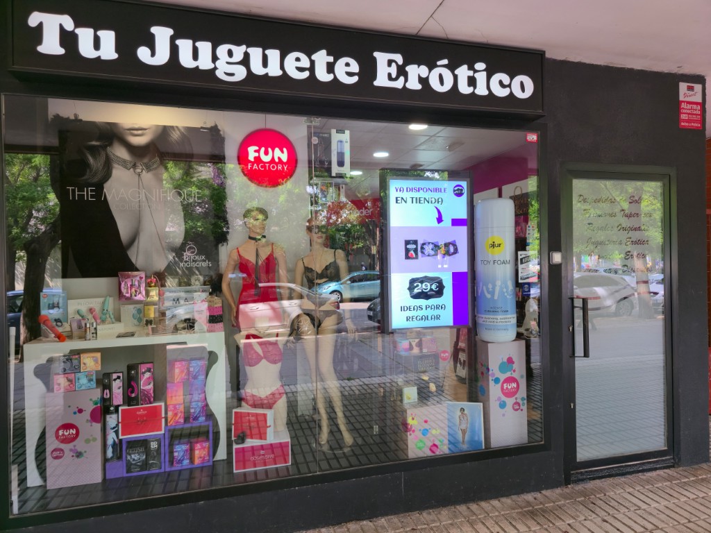 Descubre las muñecas realistas en Madrid: La alianza de Tu Juguete Erótico y SiliconGirls en Madrid 6 Tienda tu Juguete Erotico · SiliconGirls Madrid 1